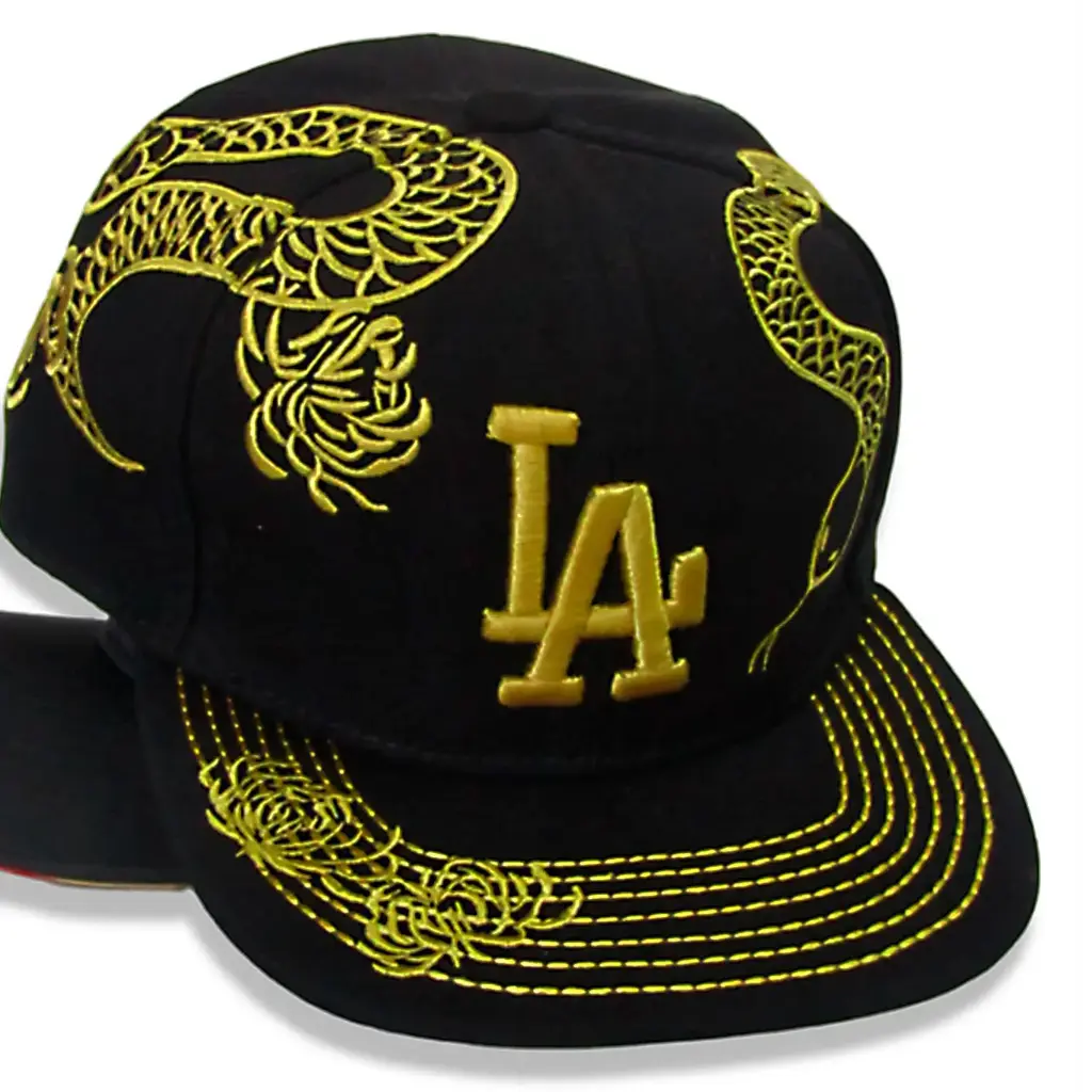 Gorra LA Plana Bordado Serpiente dorada
