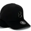 Gorra Blackout Clásica Logotipo Metálico negra