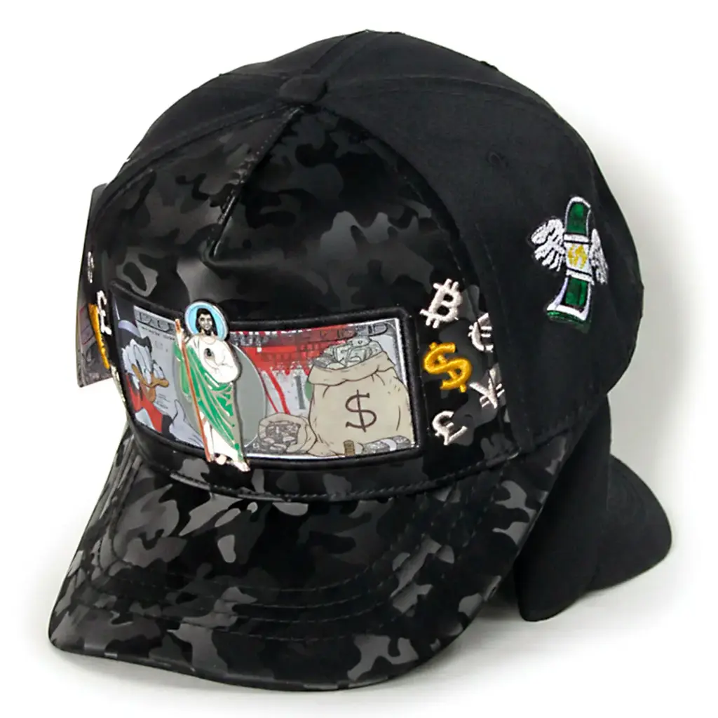 Gorra Bélica Camuflada Negra Jesús Plaqueta