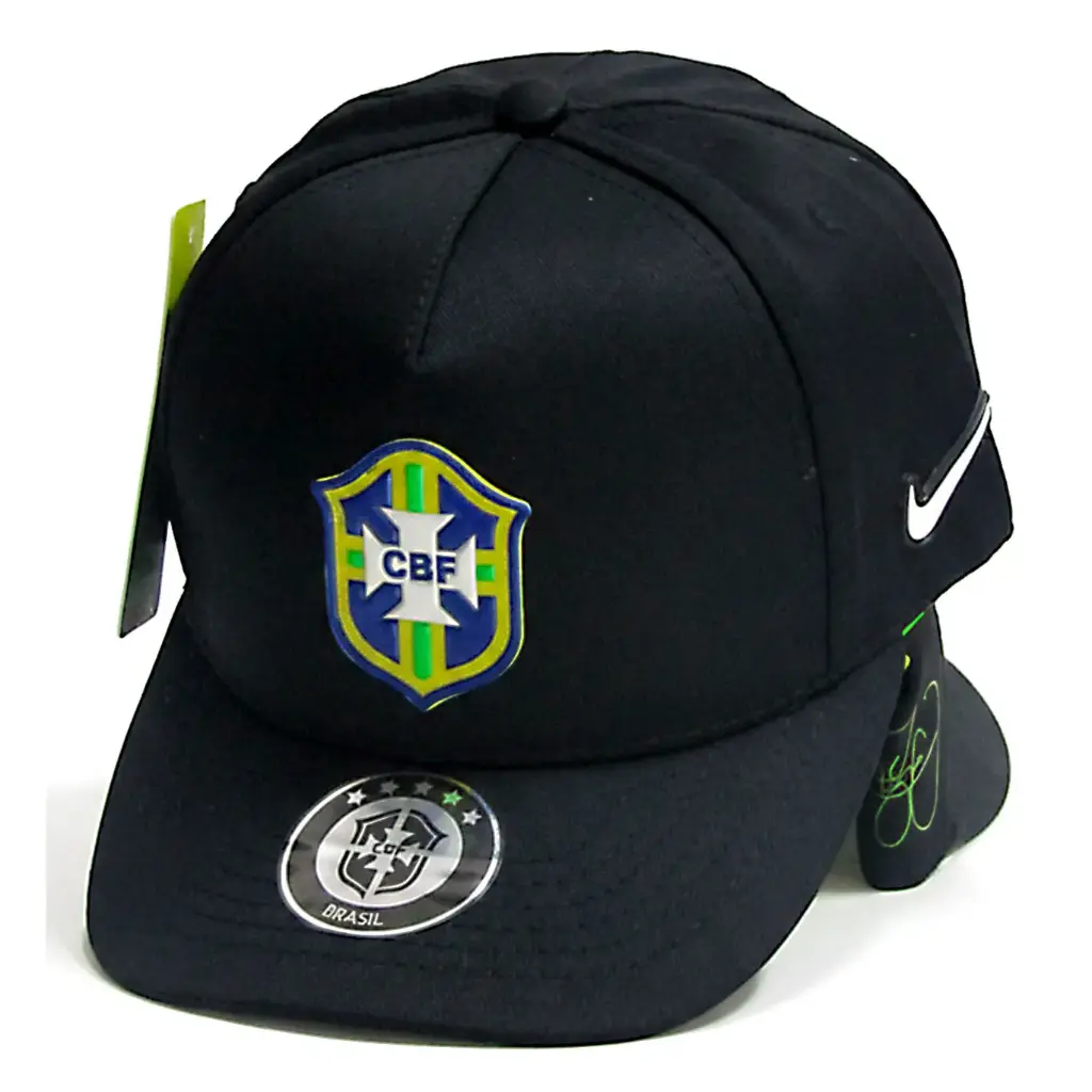 Gorra Selección De Brasil Antifluido Escudo clásico negra