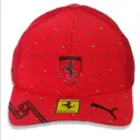 Gorra Ferrari roja enmallada