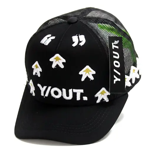 [G521] Gorra Y/OUT Enmallada negra
