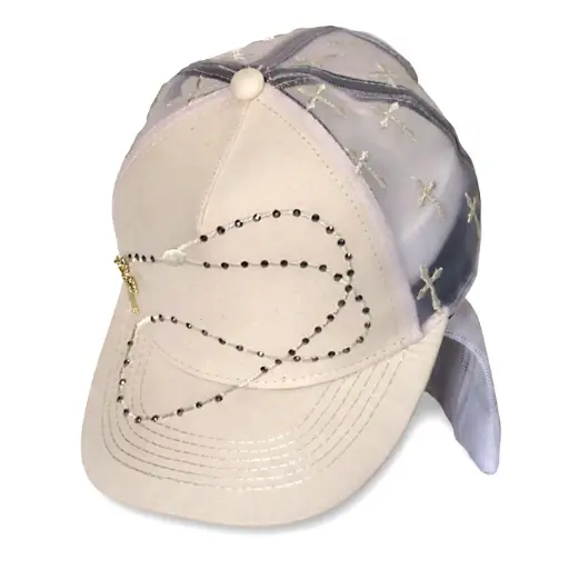 [G636] Gorra Pontesanto Logo Plaqueta Cruz Dorada Gamuzada blanca